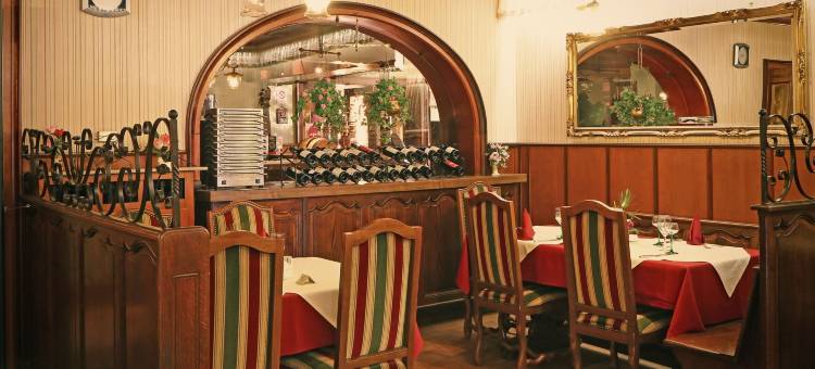 星辰旅馆(Logis Hôtel Restaurant Hostellerie de l'Étoile)图片