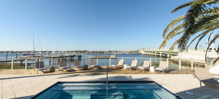 马克尔 8 号滨海酒店(Marker 8 Hotel and Marina)图片