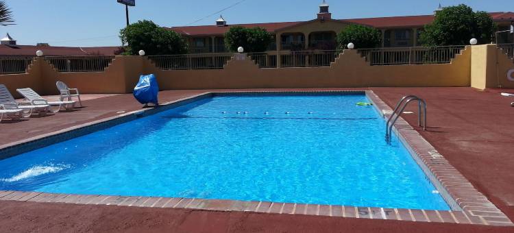 范霍恩戴斯酒店(Days Inn by Wyndham Van Horn TX)图片