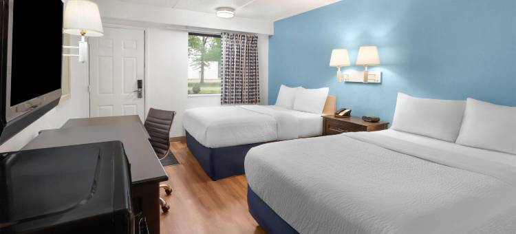 Travelodge by Wyndham Madison Heights MI图片