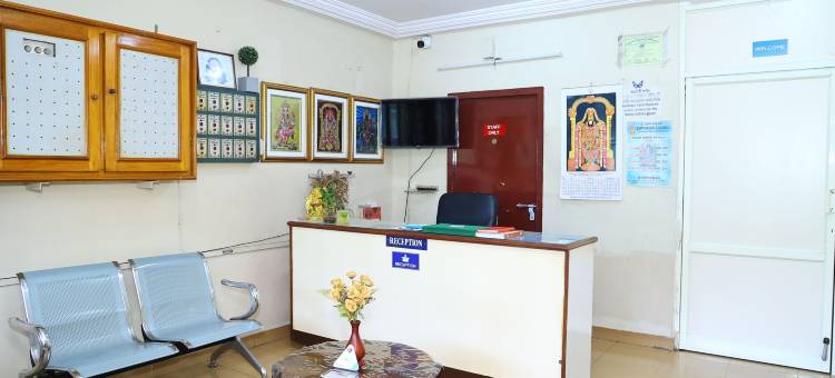 斯里萨普塔吉里旅馆(Sri Sapthagiri Lodge)图片