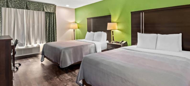 格兰伯里凯艺套房酒店(Quality Inn & Suites Granbury)图片