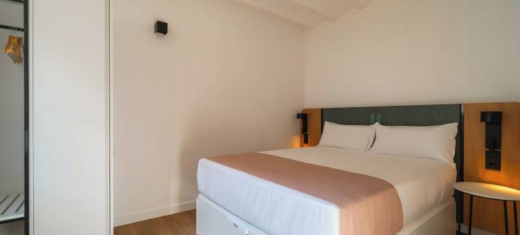 Limehome潘普洛纳希拉里翁·埃斯拉瓦(limehome Pamplona Hilarión Eslava)图片