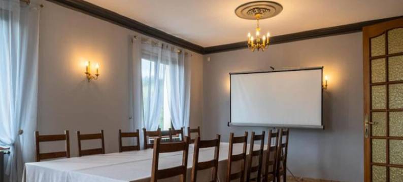 Gîte de France Bon Aubrac for 12 People图片