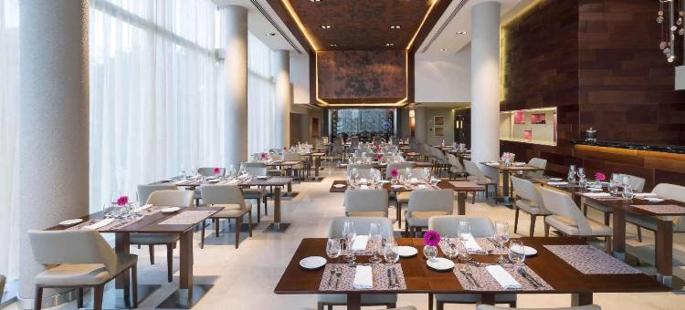 圣塔罗沙拉庞帕美居酒店(Mercure Santa Rosa la Pampa)图片