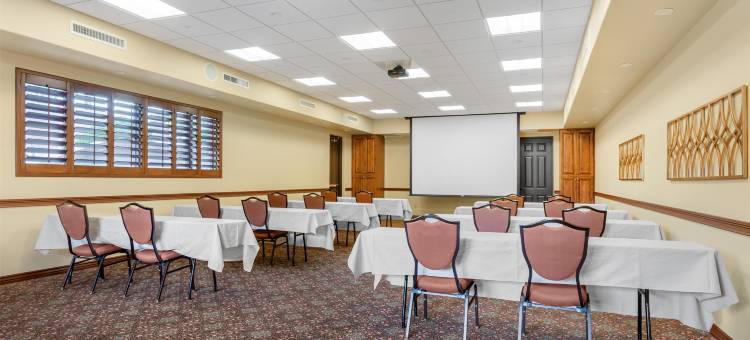 阿罗约罗布莱奥尔湖畔贝斯特韦斯特优质套房酒店(Best Western Plus Arroyo Roble Hotel  Creekside Villas)图片