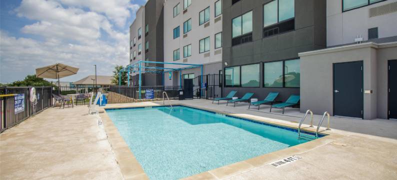 麦金尼希尔顿Tru酒店(Tru by Hilton McKinney)图片