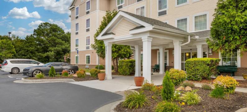 杰克森维尔主流套房 - 近勒琼营地(MainStay Suites Jacksonville Near Camp Lejeune)图片