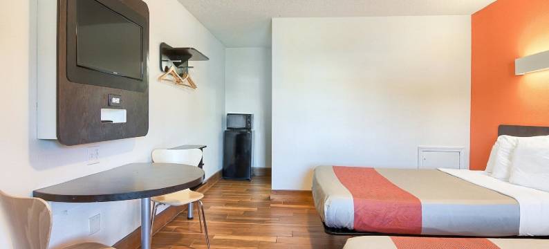 南哈里森6号汽车旅馆(Motel 6 Harrisonburg, VA - South)图片