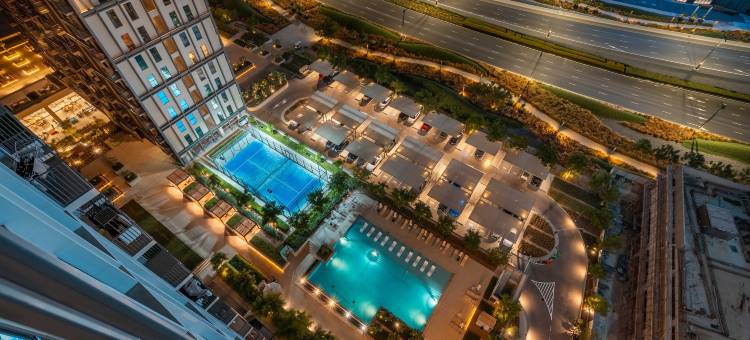 GuestReady - 迪拜山丘高空舒适公寓(GuestReady - Sky-High Comfort at Dubai Hills)图片