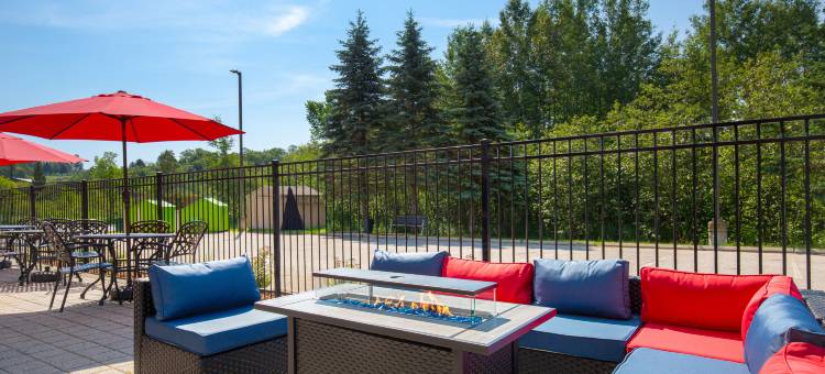 亨茨维尔-马斯科卡智选假日酒店及套房(Holiday Inn Express & Suites HUNTSVILLE - MUSKOKA by IHG)图片