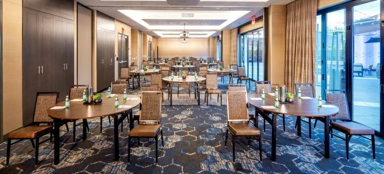 西雅图雷德蒙德希尔顿花园酒店(Hilton Garden Inn Redmond Seattle)图片