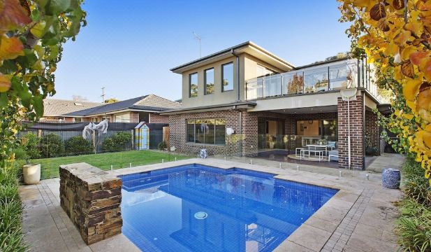 Hampton Haven with Pool Hotel Overview