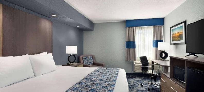 品质旅馆肖尼北I-40(Quality Inn Shawnee North I-40)图片