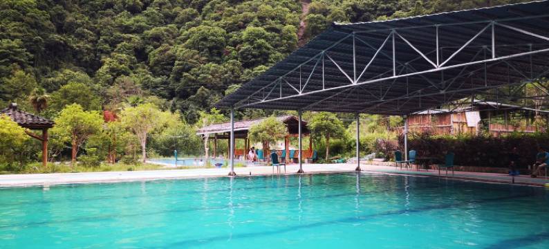 海螺沟古泉温泉酒店图片