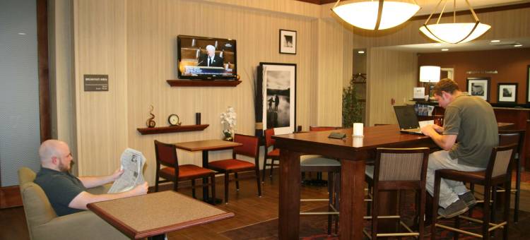 希尔顿欢朋酒店-托马(Hampton Inn Tomah)图片