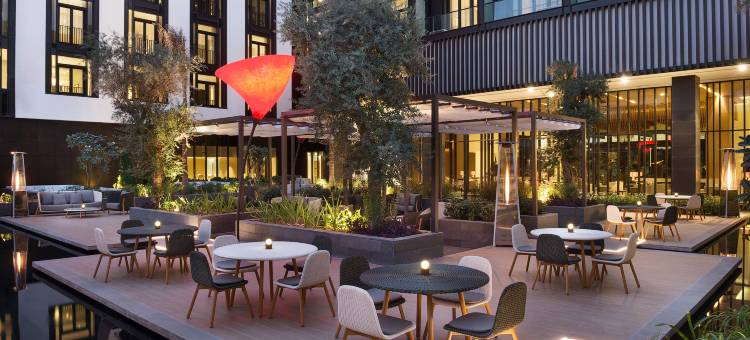 迪拜城市漫步拉维尔酒店-傲途格精选(La Ville Hotel & Suites City Walk, Dubai, Autograph Collection)图片