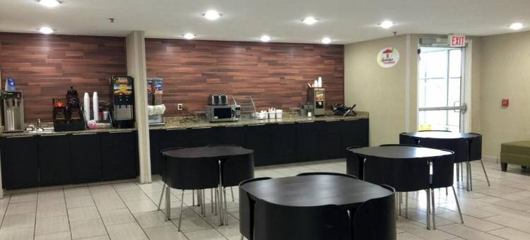 Super 8 by Wyndham Madison East图片