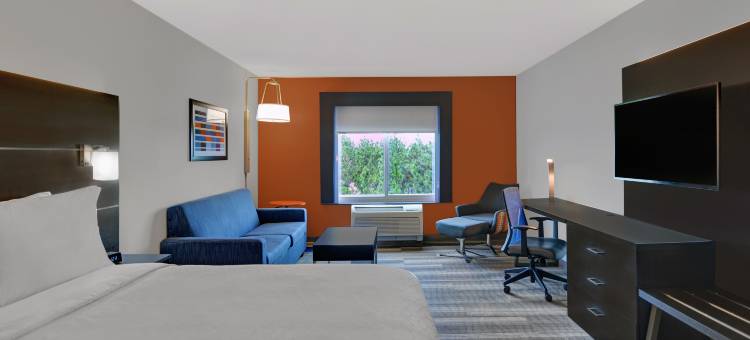 阿特莫尔智选假日酒店(Holiday Inn Express Atmore North)图片