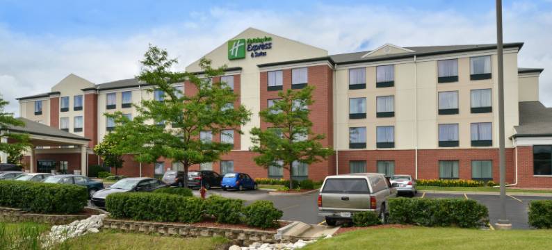 智选假日套房酒店密尔沃基的新柏林(Holiday Inn Express & Suites MILWAUKEE-NEW BERLIN by IHG)图片