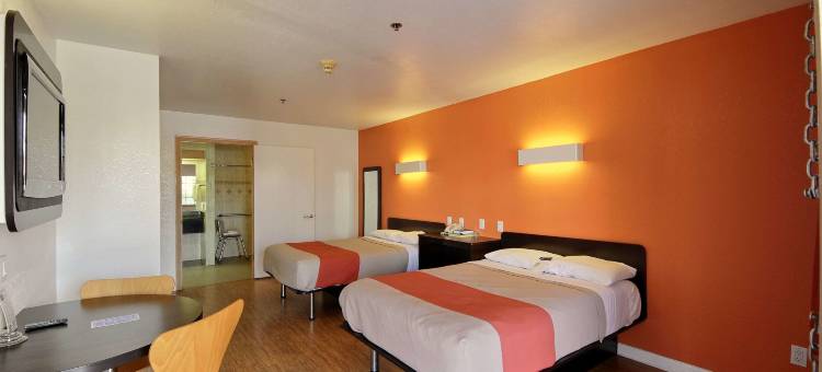 德克萨斯爱丁堡 6 号汽车旅馆(Motel 6 Edinburg, TX)图片