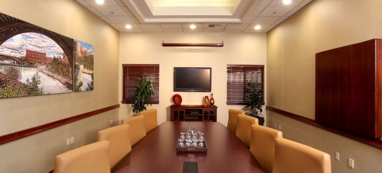 奥克伍德凯艺酒店(Quality Inn Oakwood)图片