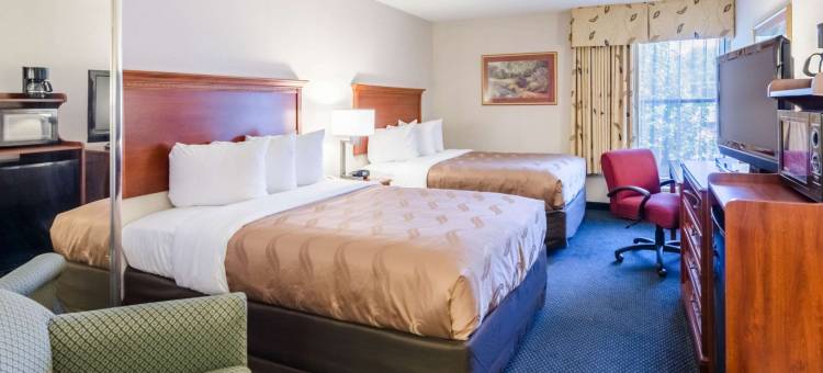 林奇堡大学附近凯艺酒店(Quality Inn Lynchburg Near University)图片