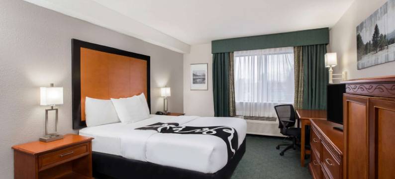 埃弗里特拉昆塔温德姆酒店(La Quinta Inn by Wyndham Everett)图片