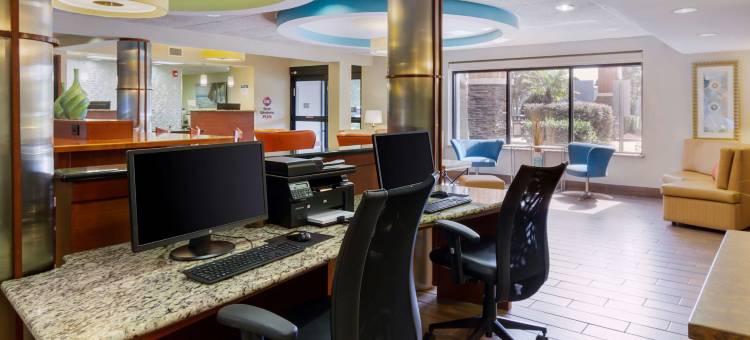 大学贝斯特韦斯特优质酒店(Best Western Plus Wilmington/Wrightsville Beach)图片