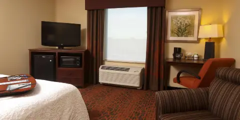 法戈醫學中心歡朋套房酒店