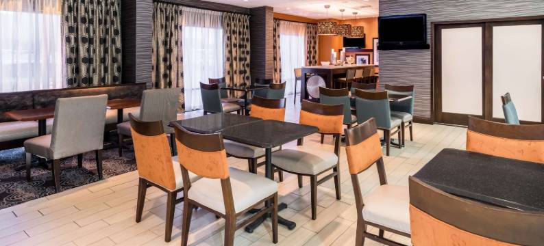 多佛尔欢朋酒店(Hampton Inn Dover)图片