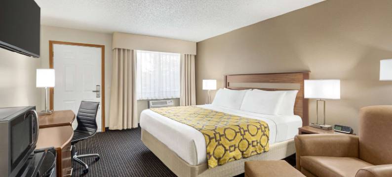 白鱼镇温德姆呗盟酒店(Baymont by Wyndham Whitefish)图片