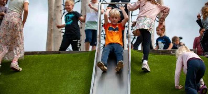 路斯特鲁普农场旅馆(Lustrup Farmhouse)图片