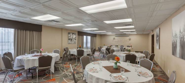 罗斯城市套房贝斯特韦斯特优质酒店(Best Western Plus Rose City Suites)图片