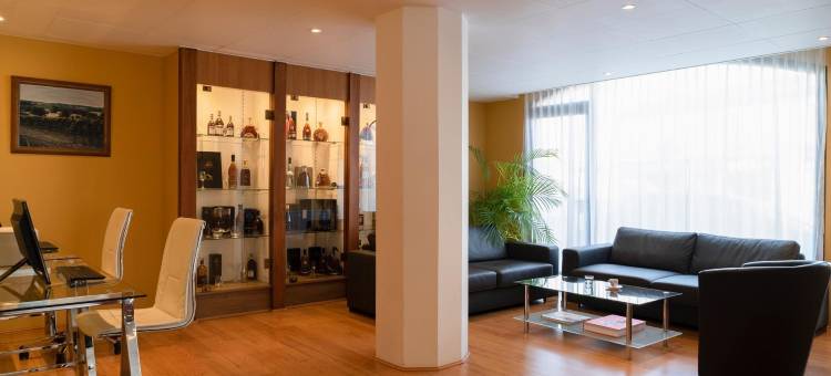 科涅克瓦卢瓦因特尔酒店(Hôtel le Valois, Cognac Centre)图片