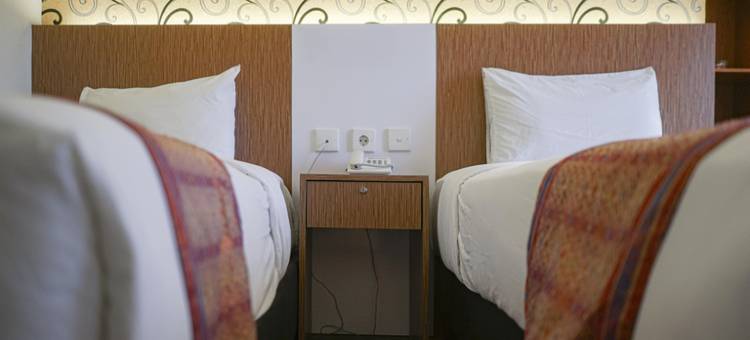 德伊瓦酒店(Deivan Hotel)图片