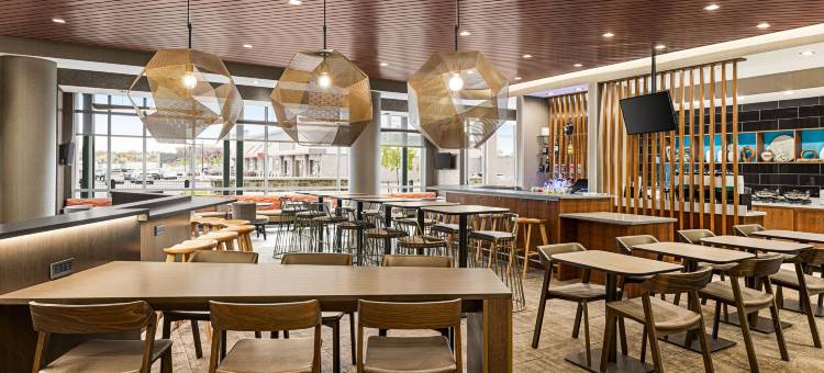 希尔营SpringHill套房酒店(SpringHill Suites Camp Hill)图片