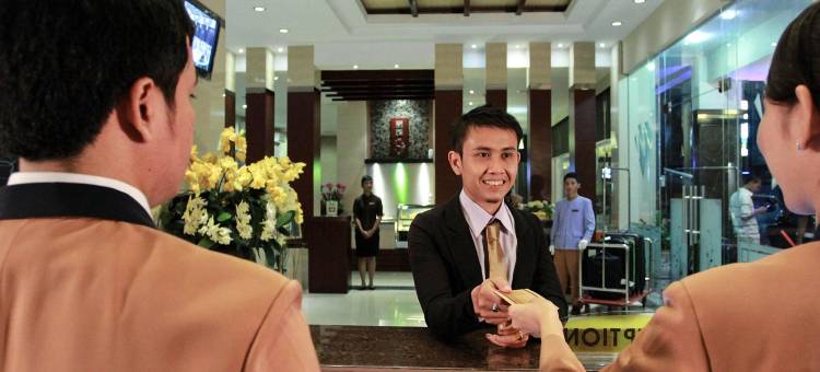 美加帕玛塔酒店(Mega Permata Hotel)图片