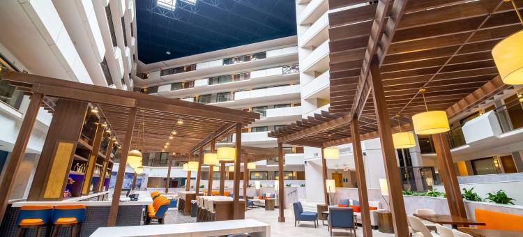 堪萨斯城奥佛兰公园希尔顿安泊酒店(Embassy Suites by Hilton Kansas City Overland Park)图片