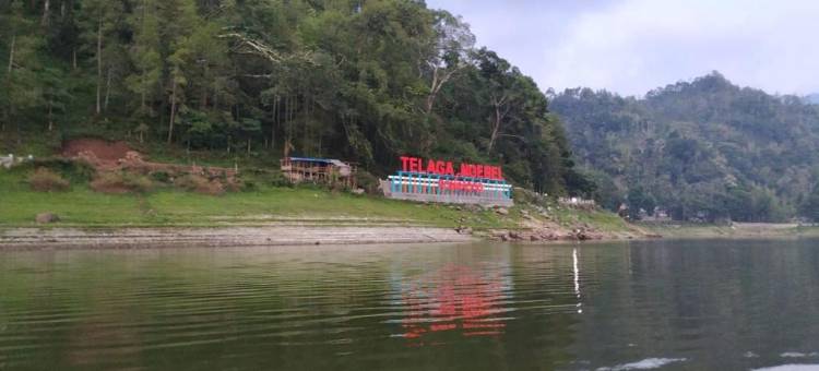 恩格贝尔英达酒店(Hotel "NGEBEL INDAH")图片