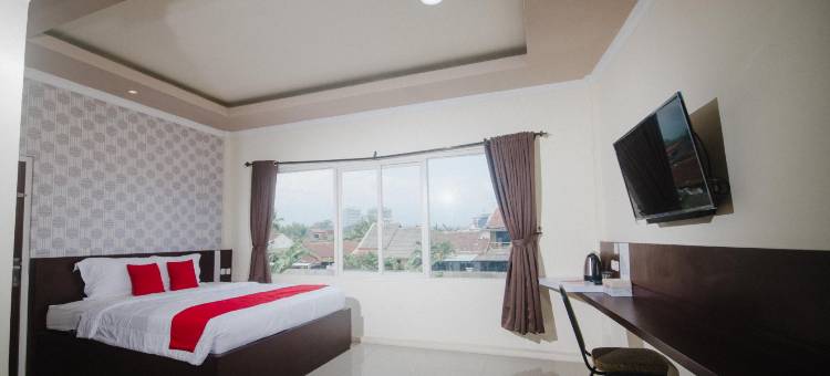 任抹JC家庭旅馆(JC Homestay Jember)图片