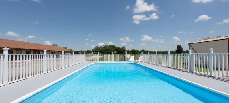 沙尼特骑士酒店(Americas Best Value Inn Chanute)图片