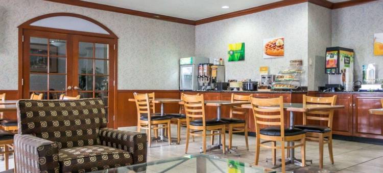 秘鲁凯艺酒店 - 近斯达弗德岩州立公园(Quality Inn Peru Near Starved Rock State Park)图片