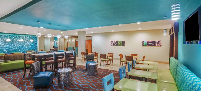 比维尔拉昆塔温德姆套房酒店(La Quinta Inn & Suites by Wyndham Beeville)图片