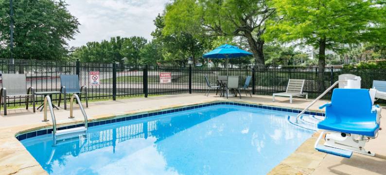 麦客达温德姆奥斯汀机场酒店及套房(Microtel Inn & Suites by Wyndham Austin Airport)图片