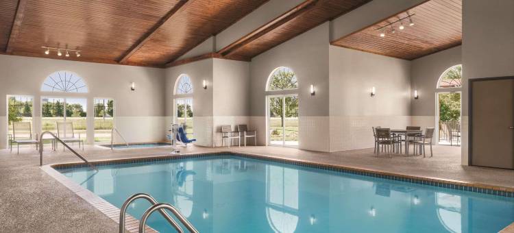 科塔吉格罗夫丽怡酒店(Country Inn & Suites by Radisson, Cottage Grove, MN)图片