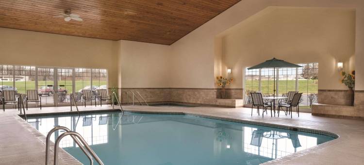 日耳曼敦丽怡酒店(Country Inn & Suites by Radisson, Germantown, WI)图片