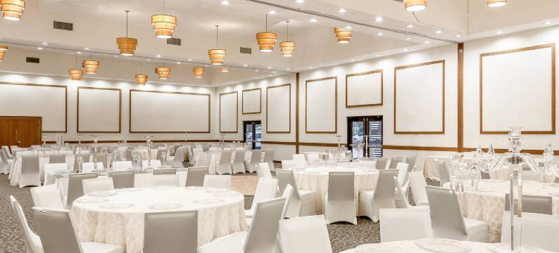 纽布朗费尔斯河村万怡酒店(Courtyard New Braunfels River Village)图片