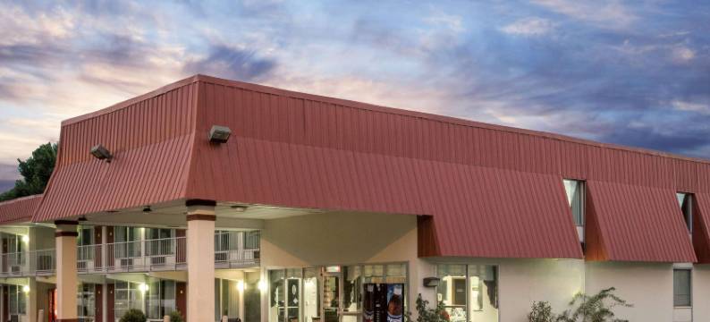 金斯波特I-81温德姆速8酒店(Super 8 by Wyndham Kingsport /I-81)图片