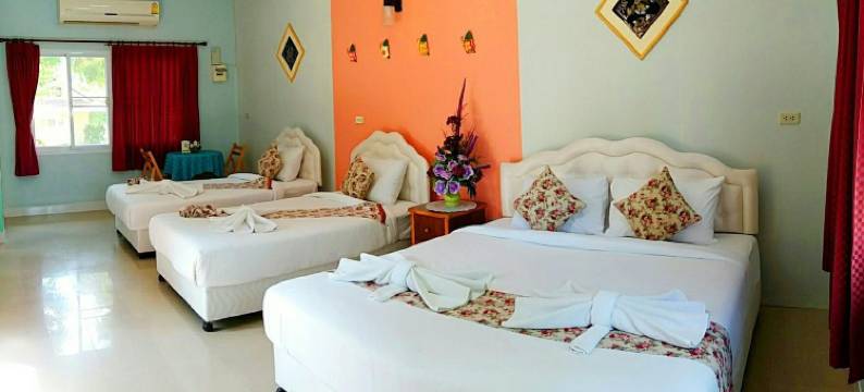 塔劳斯里和溪畔度假村(Tanaosri & Creekside Resort)图片